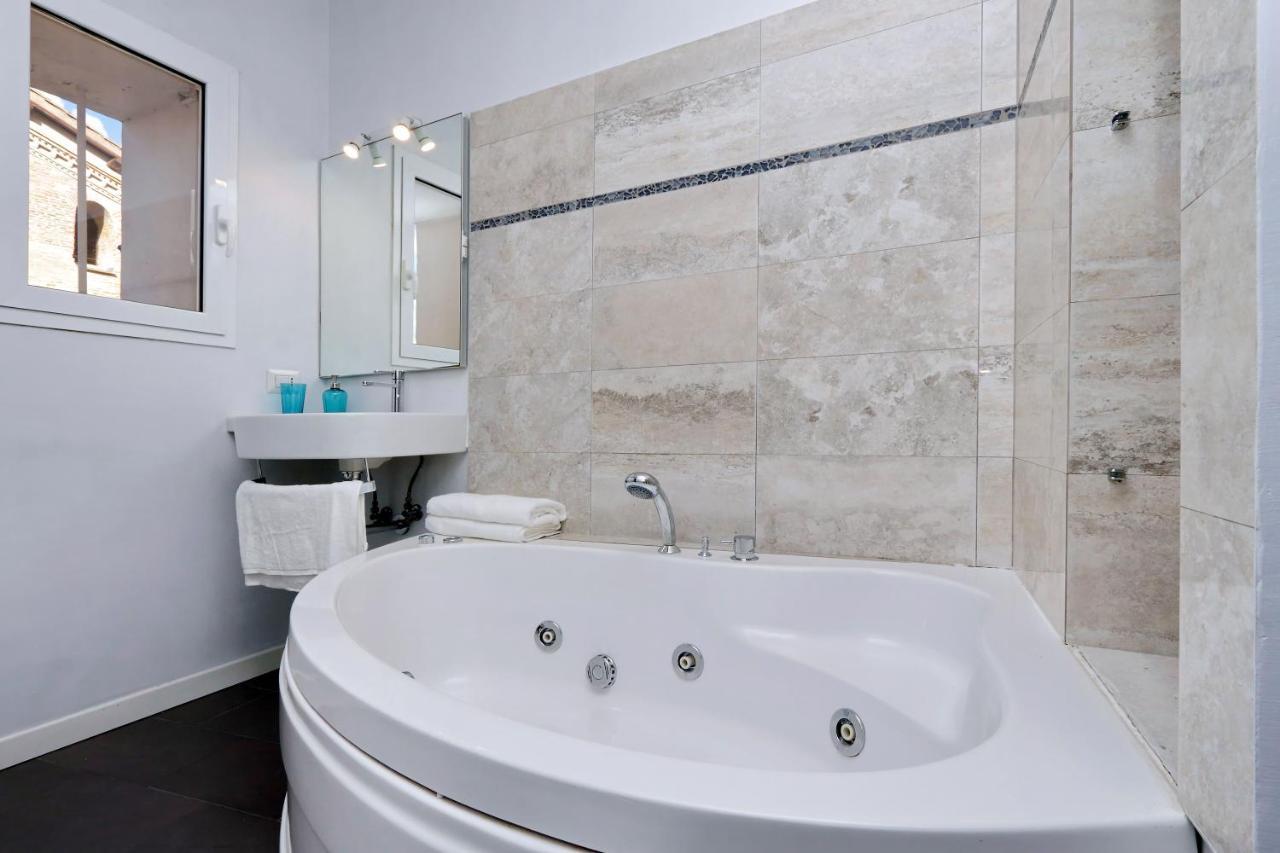 Monti Charming Apartment - Rome Short Let Service Eksteriør billede