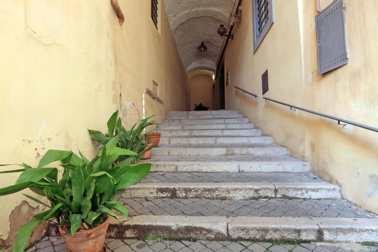 Monti Charming Apartment - Rome Short Let Service Eksteriør billede